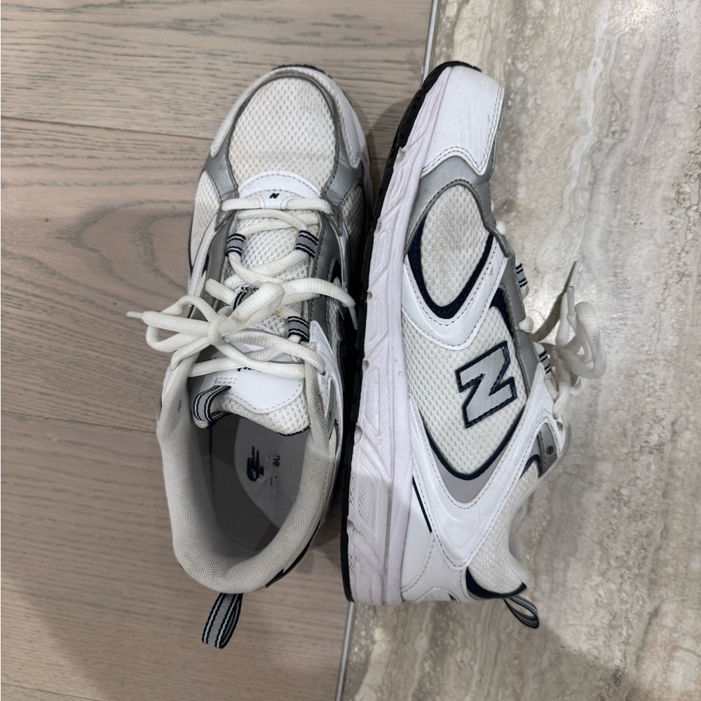 New Balance Chunky Sneakers